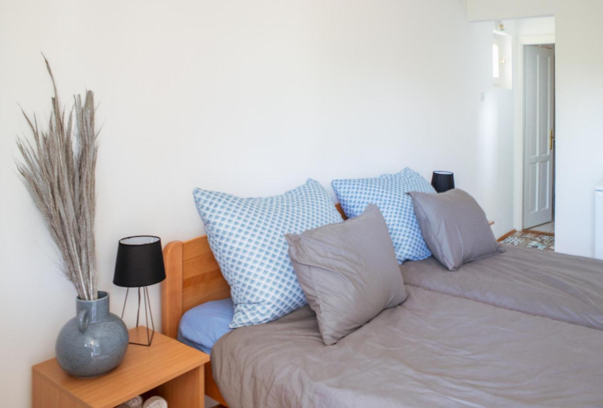 Bella Villa Apartmanhaz Zamárdi Eksteriør bilde