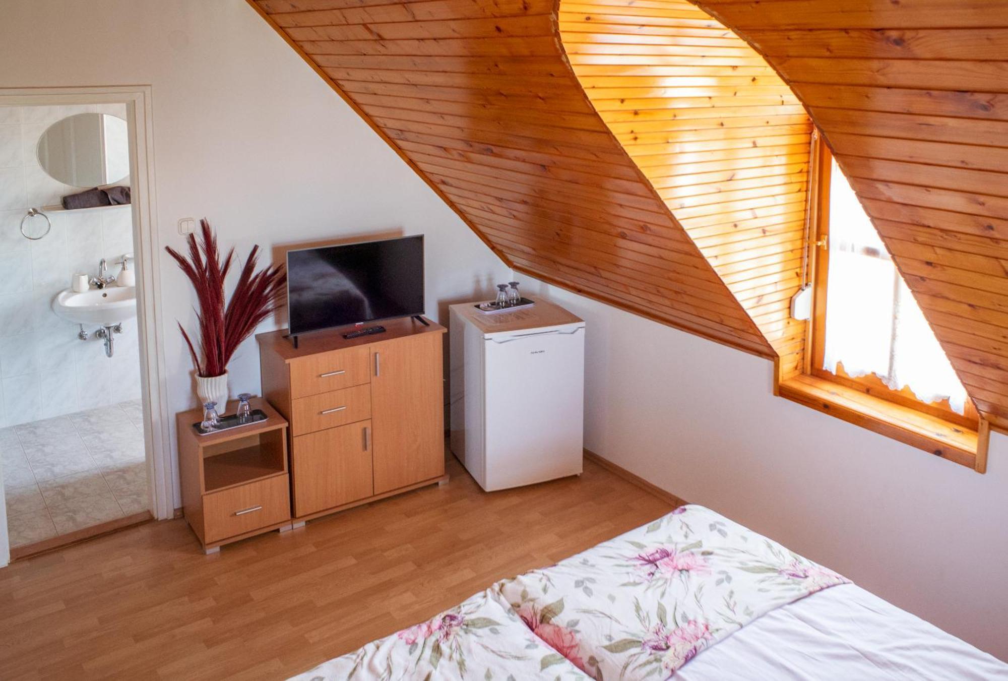 Bella Villa Apartmanhaz Zamárdi Eksteriør bilde